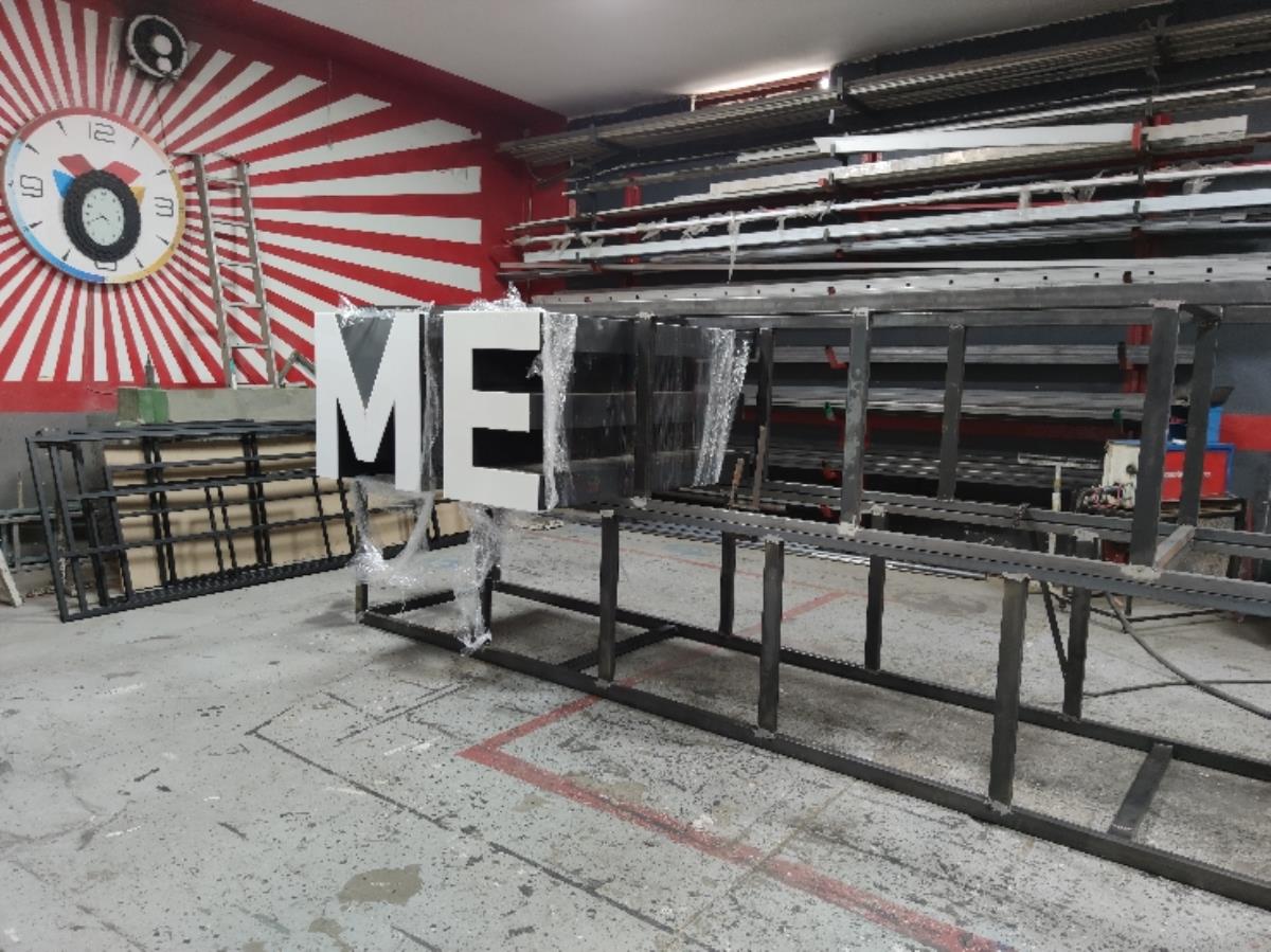 X Media Art Museum Işıklı Kutu Harf Çalışmamız