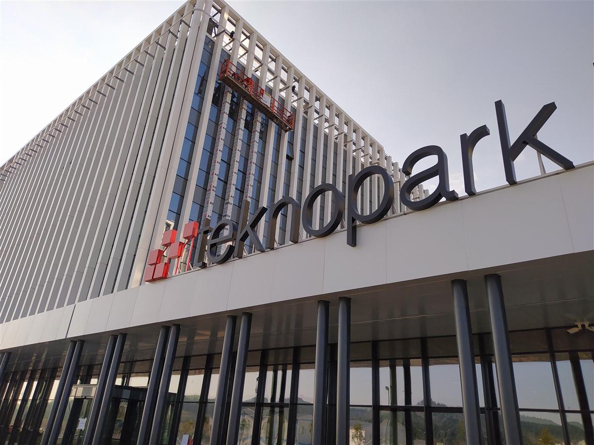 TEKNOPARK İSTANBUL IŞIKLI KUTU HARF
