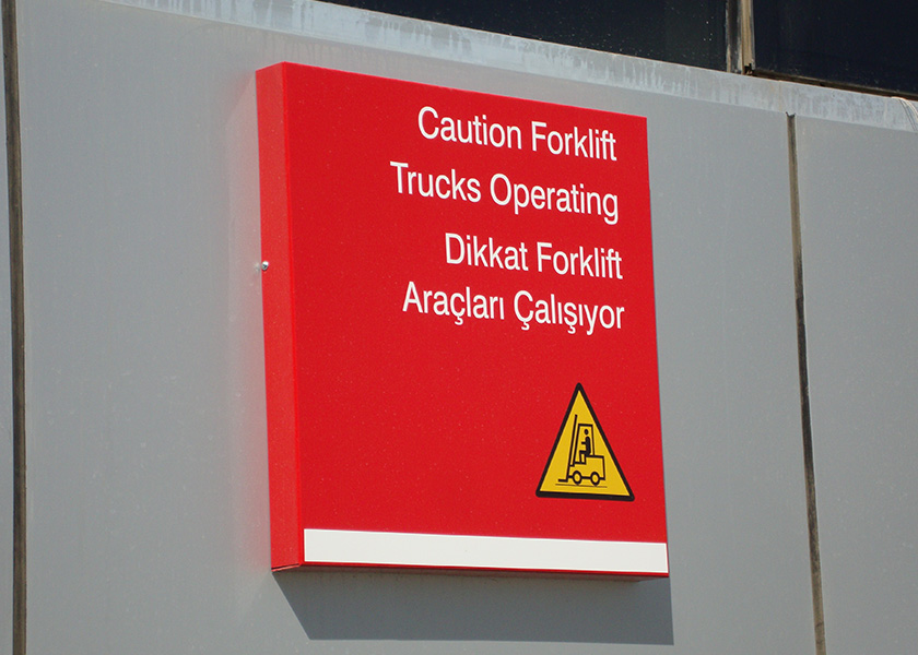 KOMPOZİT / ALÜMİNYUM DIŞ MEKAN YÖNLENDİRME