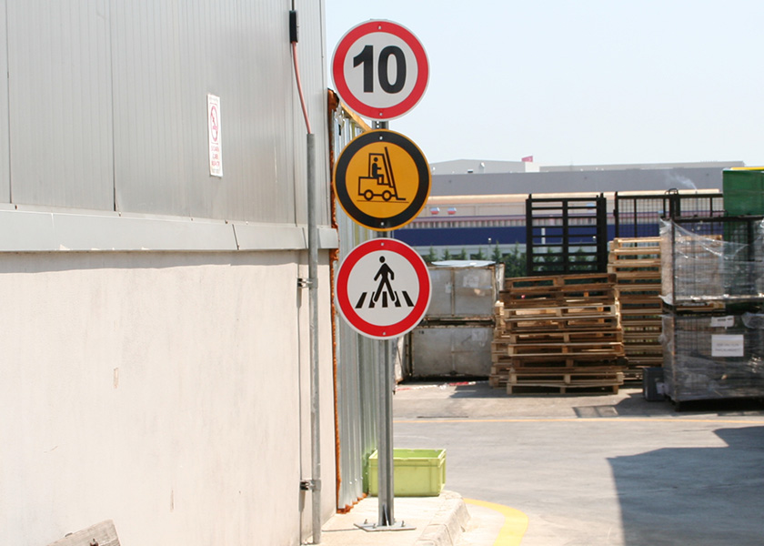OMEGA ALÜMİNYUM TRAFİK YÖNLENDİRME TABELASI