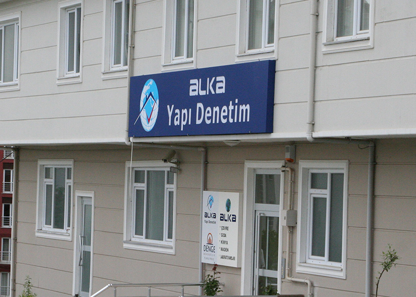 KOMPOZİT TABELA ÜZERİ KROM HARF