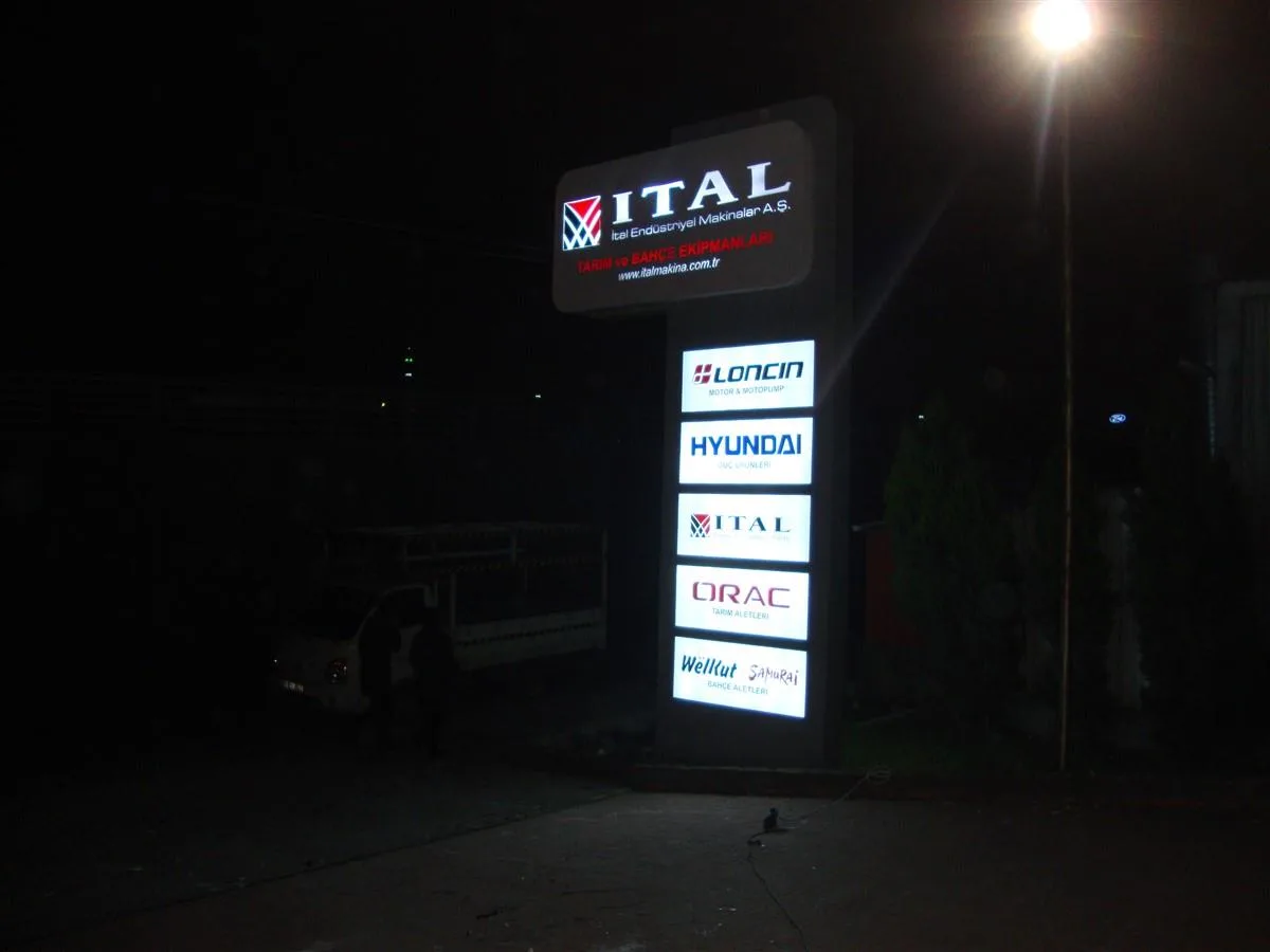İTAL MAKİNE IŞIKLI TOTEM / RAKET TABELA