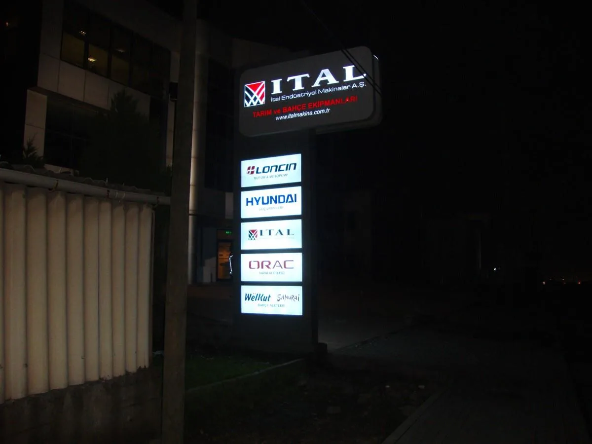 İTAL MAKİNE IŞIKLI TOTEM / RAKET TABELA