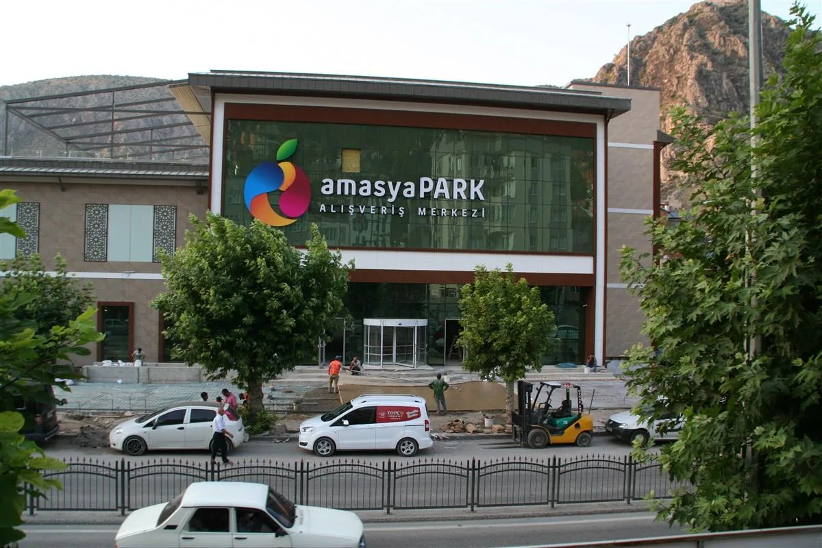 IŞIKLI KUTU HARF CAM CEPHE TABELA