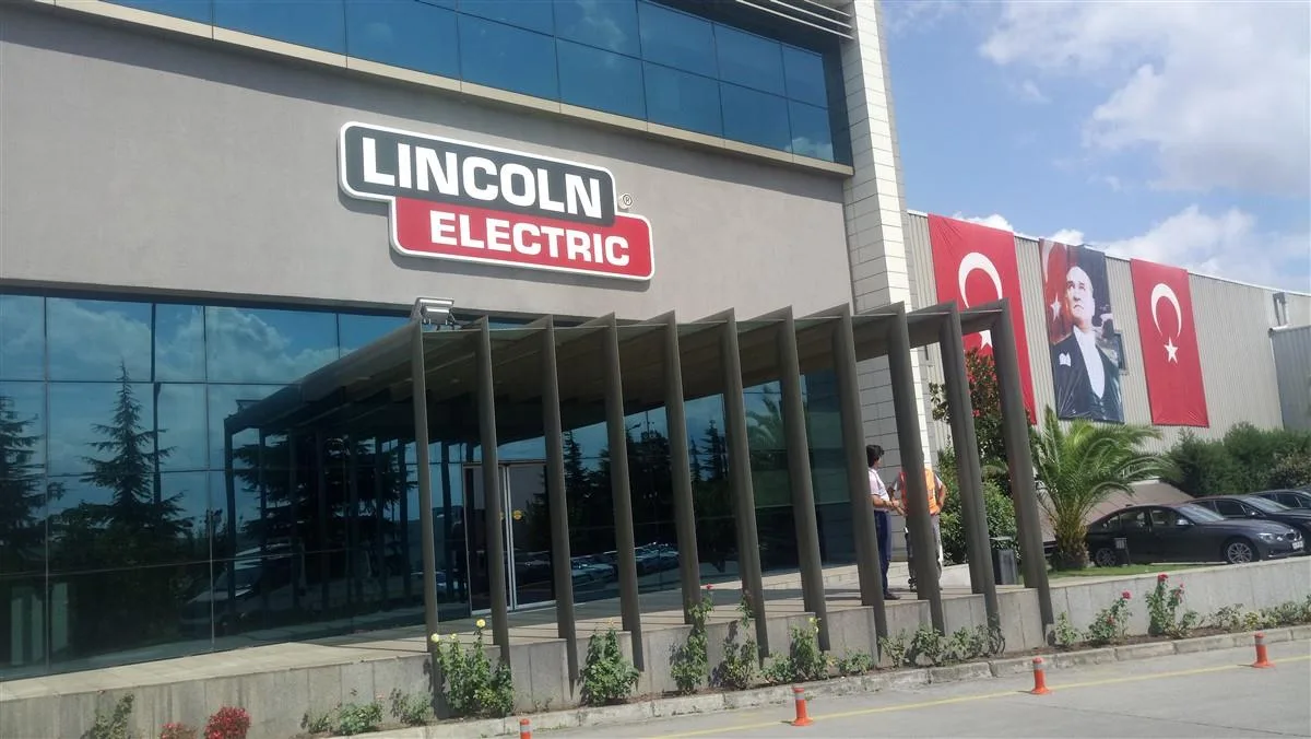 ALÜMİNYUM IŞIKSIZ KUTU HARF CEPHE TABELASI