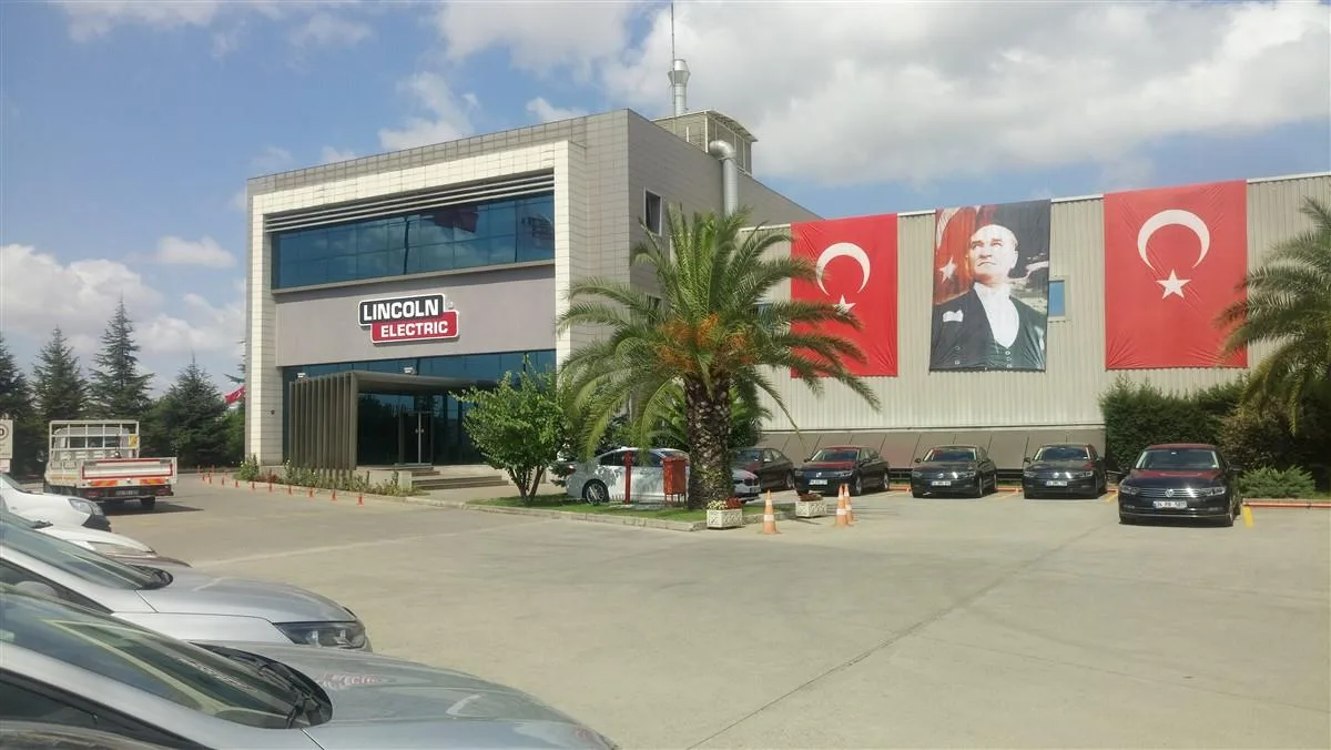 ALÜMİNYUM IŞIKSIZ KUTU HARF CEPHE TABELASI