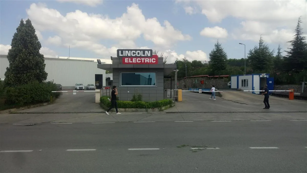ALÜMİNYUM IŞIKSIZ KUTU HARF CEPHE TABELASI