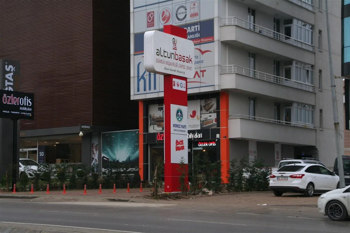 IŞIKLI DEKUPE ALÜMİNYUM TOTEM / PİLON TABELA