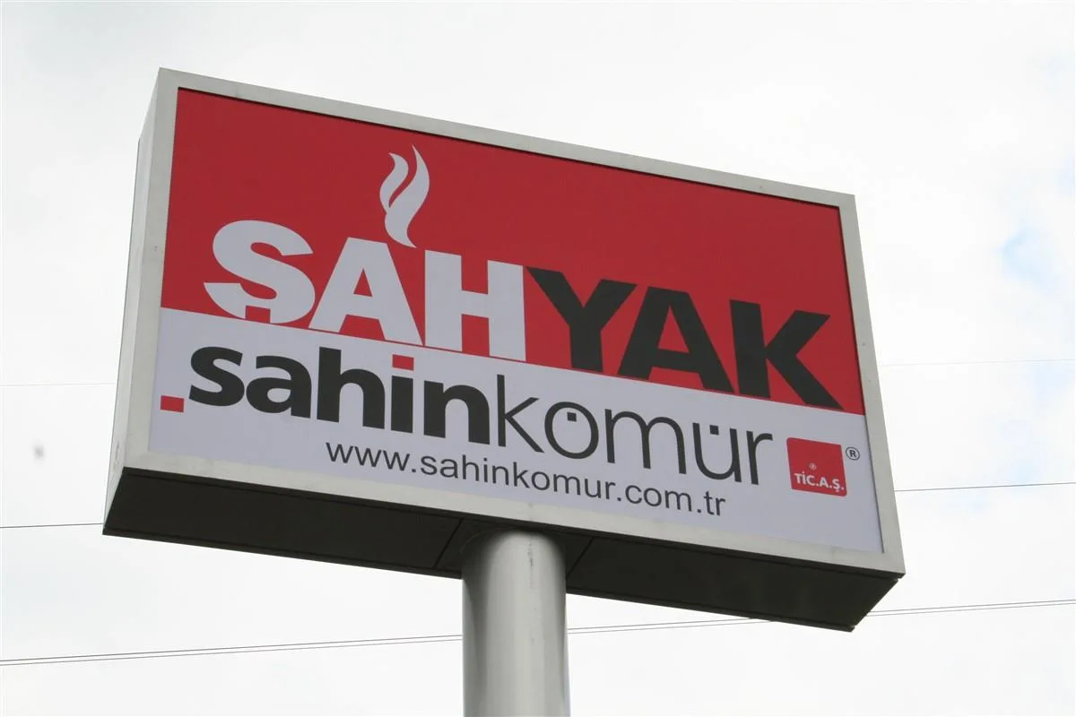 ŞAH YAK / ŞAHİN KÖMÜR IŞIKLI TOTEM TABELA