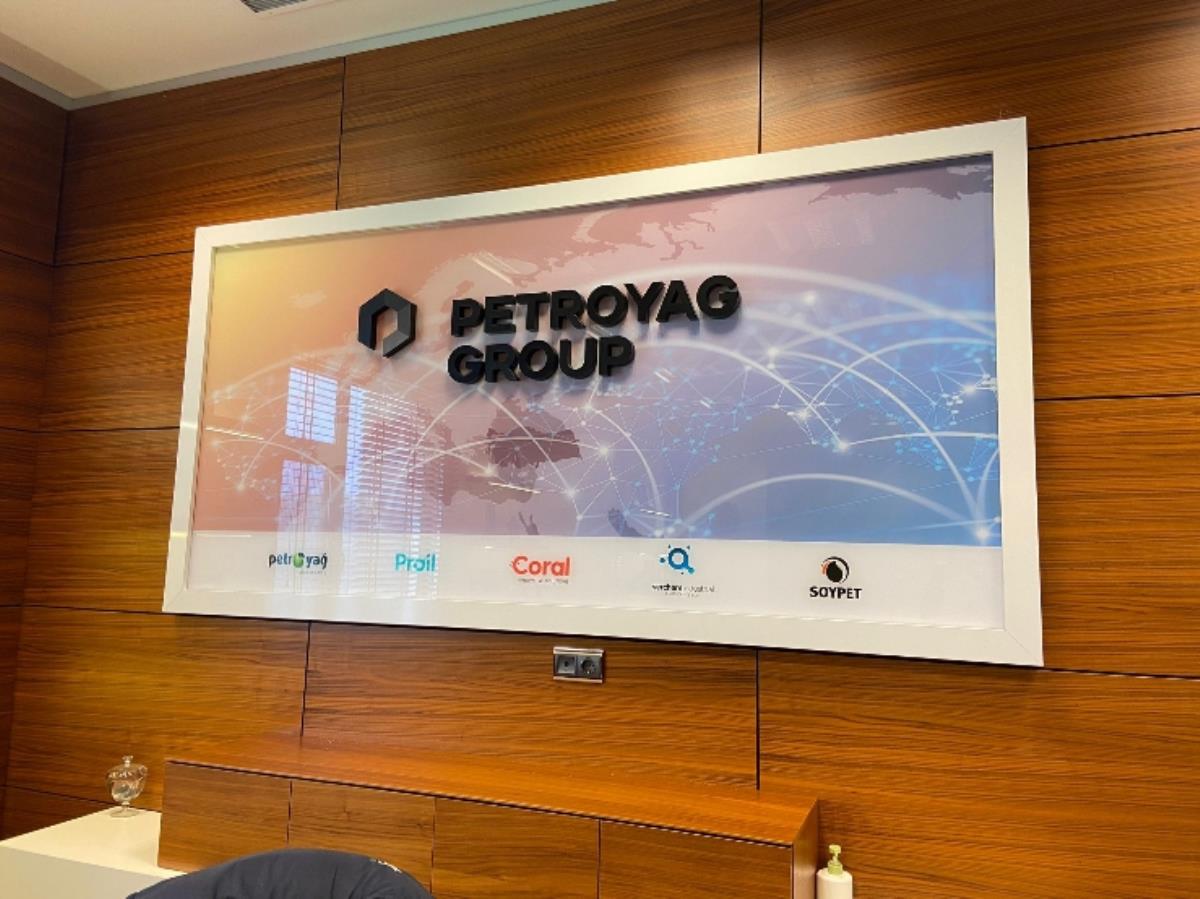 PETROYAĞ OFİS İÇİ LOGO UYGULAMA