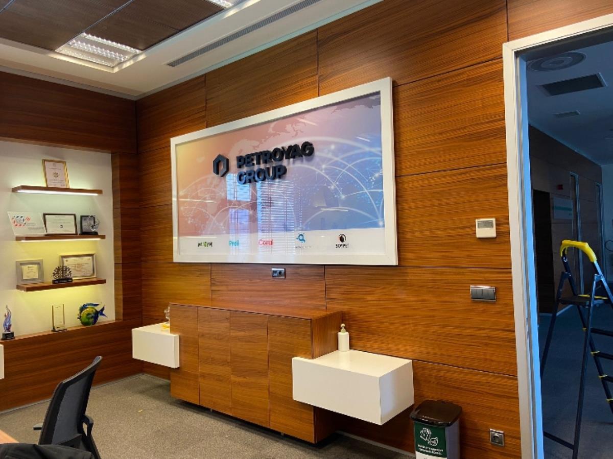 PETROYAĞ OFİS İÇİ LOGO UYGULAMA