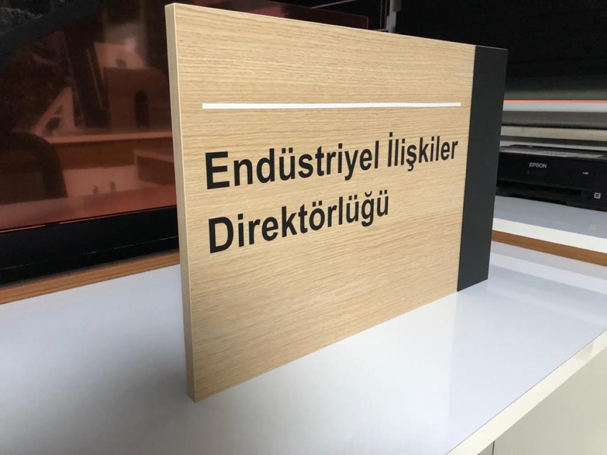 AHŞAP YÖNLENDİRME OFİS - KAPI İSİMLİĞİ