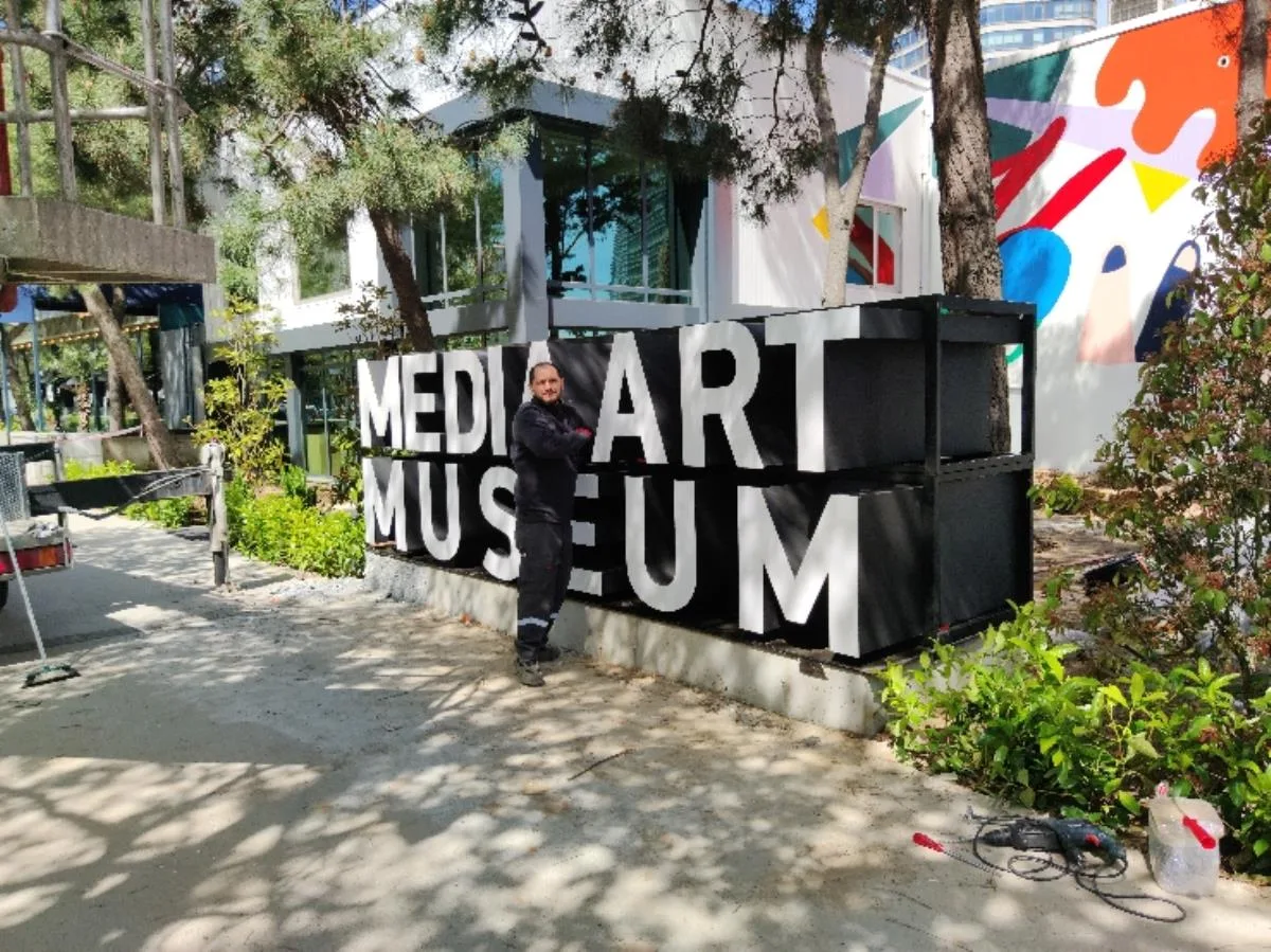 ALÜMİNYUM IŞIKLI KUTU HARF TABELA