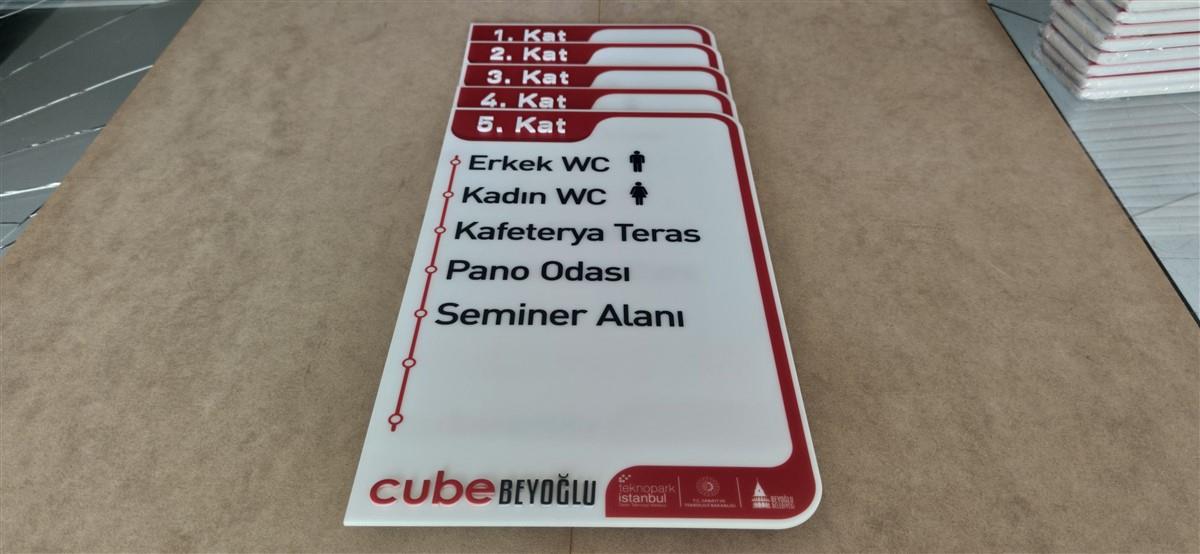 CUBE BEYOĞLU PLEKSİ KAT YÖNLENDİRME TABELASI