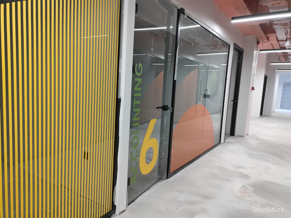 OFİS CAM ÜZERİ FOLYO KESİM UYGULAMA