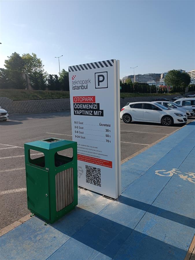 TEKNOPARK İSTANBUL AYAKLI PİLON YÖN TABELASI