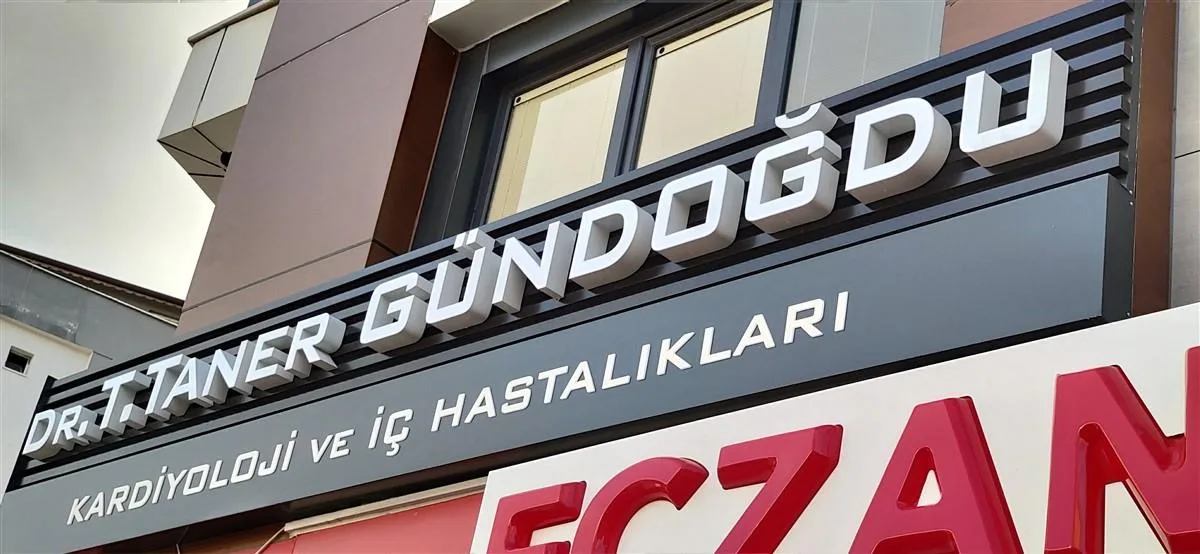 IŞIKLI KUTU HARF KOMPOZİT VE IZGARA ZEMİN TABELA