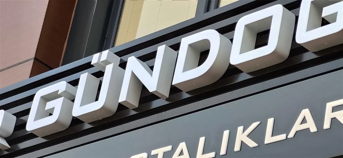 IŞIKLI KUTU HARF KOMPOZİT VE IZGARA ZEMİN TABELA