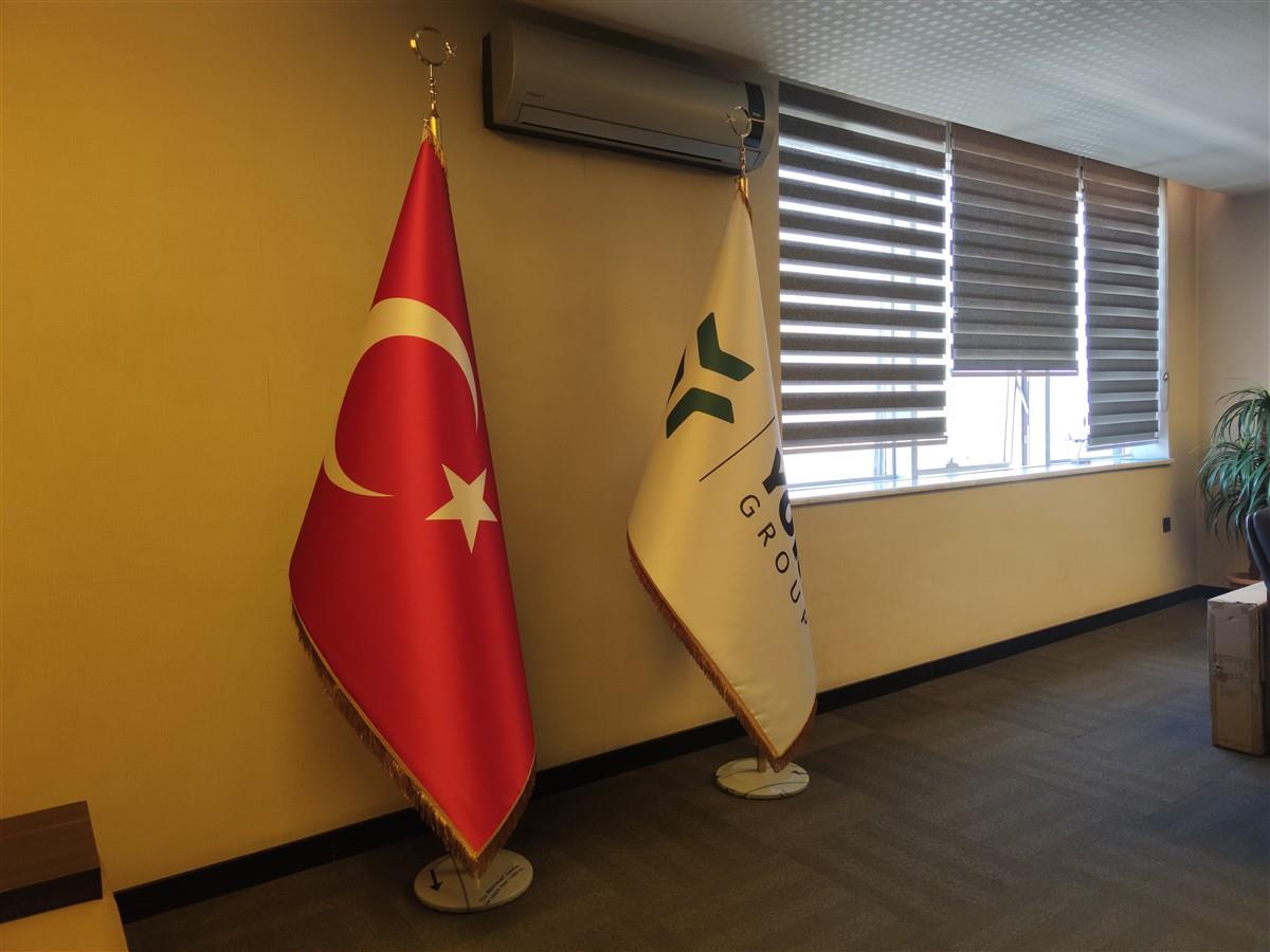 MAKAM TÜRK BAYRAĞI VE FİRMA BAYRAĞI
