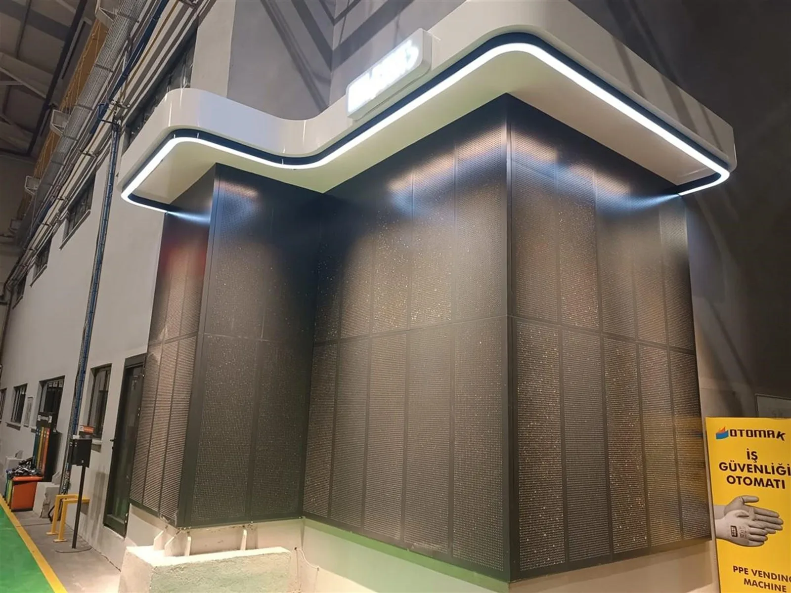 ÜRÜN TANITIM VE SERGİLEME STAND VE PANOSU