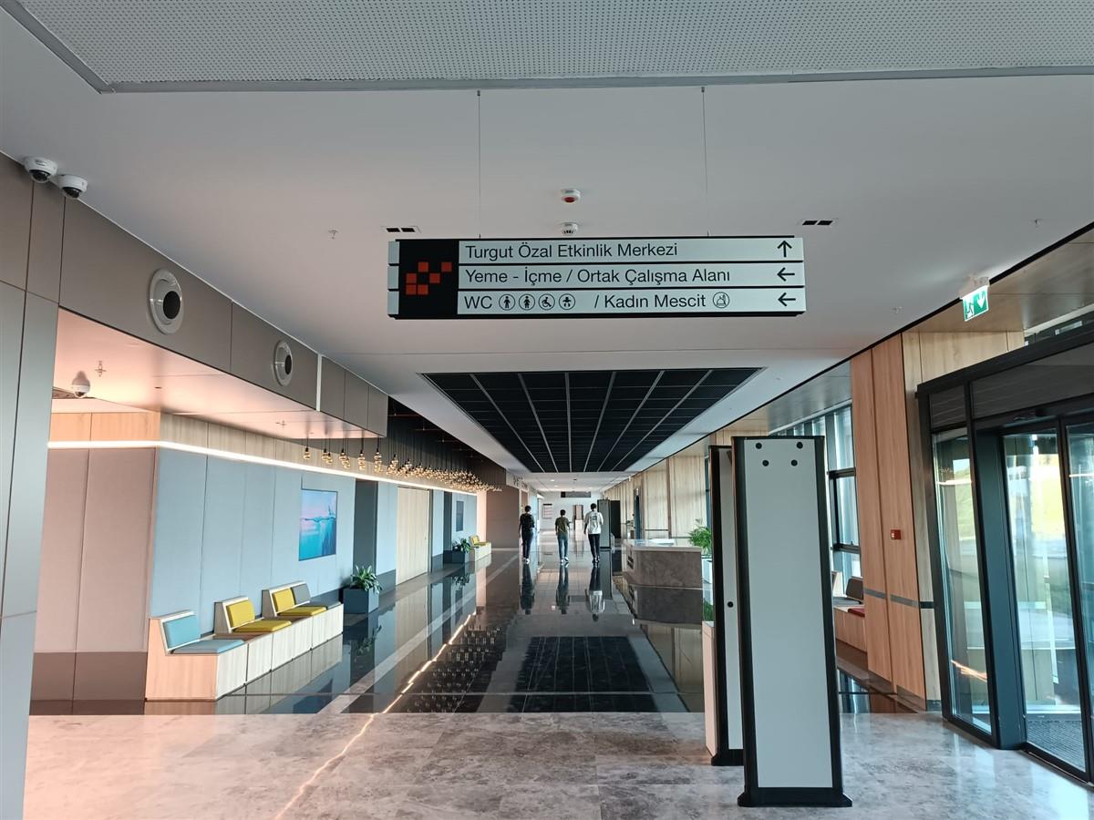 TEKNOPARK İSTANBUL KAT YÖNLENDİRME LEVHALARI