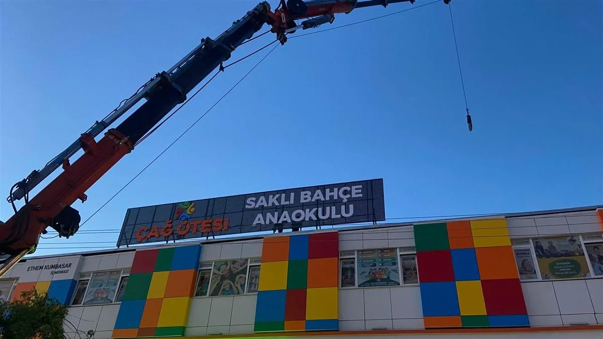 IŞIKLI KUTU HARF KOMPOZİT ZEMİN ÇATI TABELASI