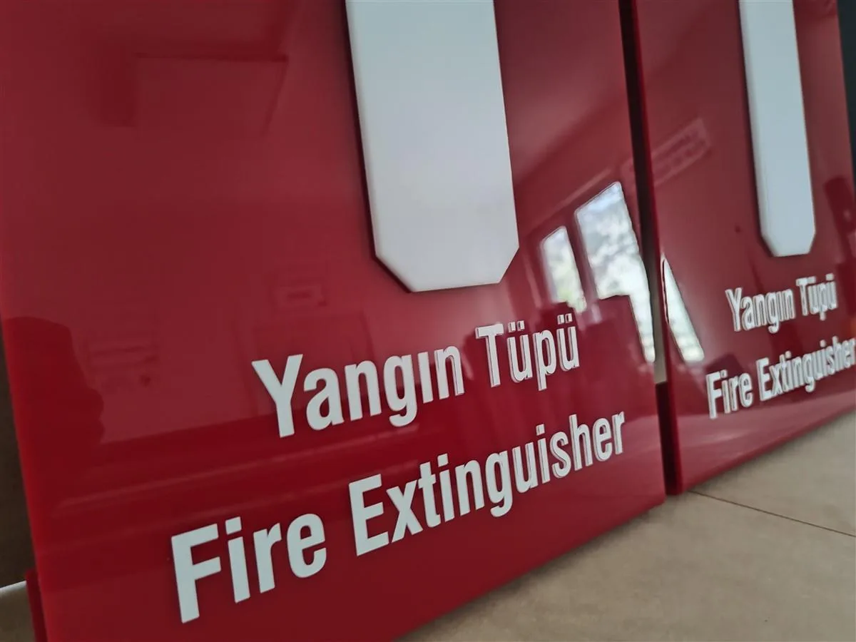 PLEKSİ YANGIN TÜPÜ YER TESPİT LEVHASI / TABELASI