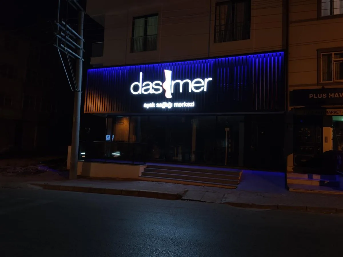 IZGARA ZEMİN IŞIKLI KUTU HARF TABELA
