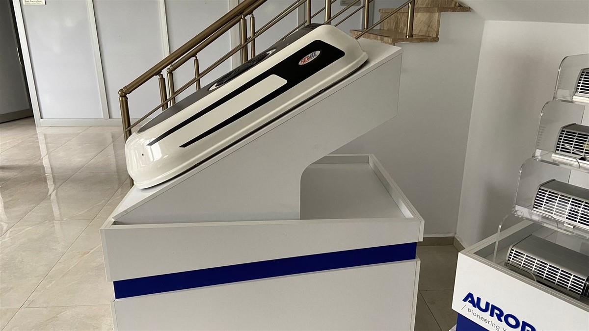 AURORA AHŞAP ÜRÜN TEŞHİR STANDI PRODUCT STAND