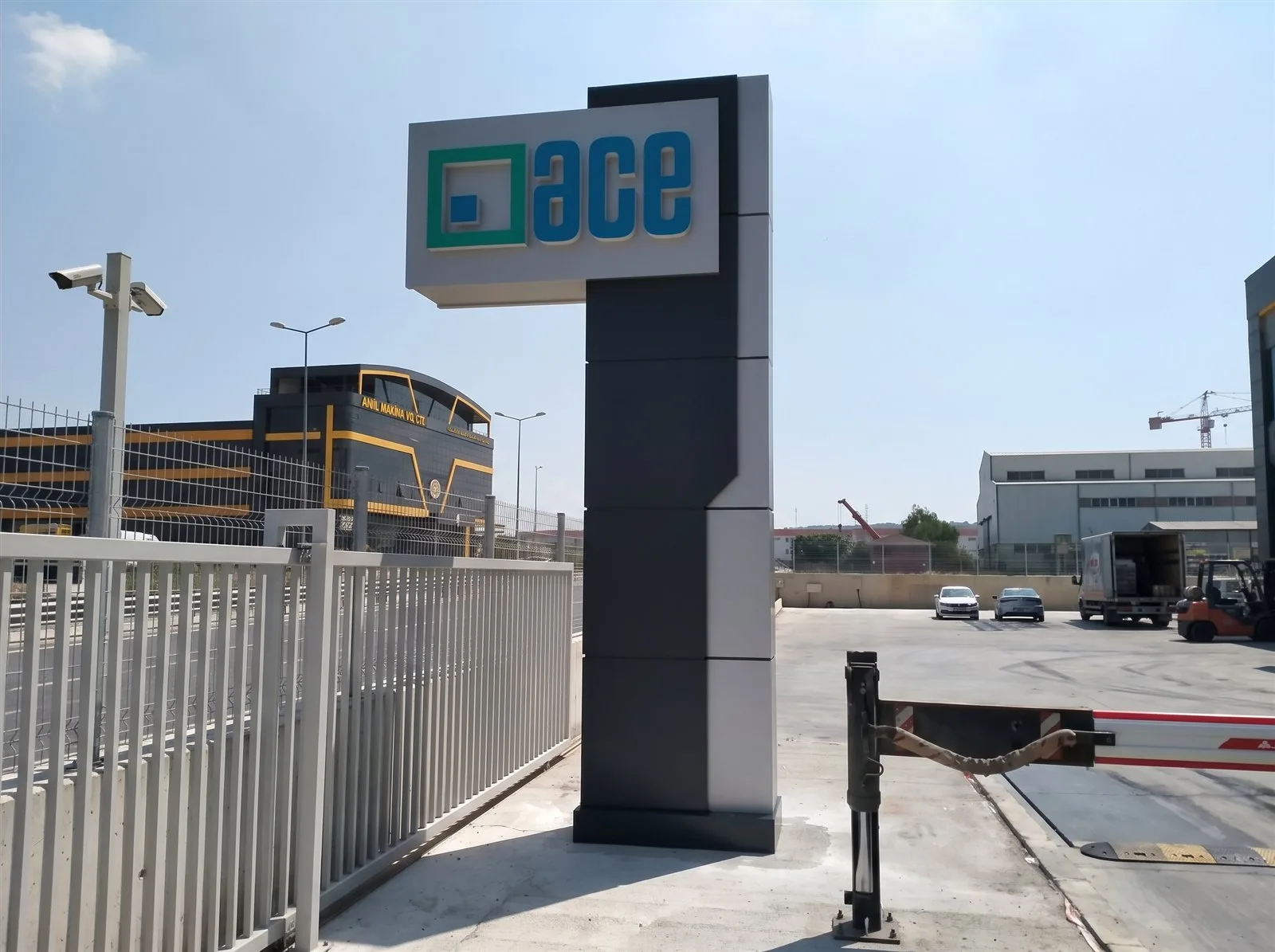 ACE LOJİSTİK TOTEM / PİLON TABELA İMALATI