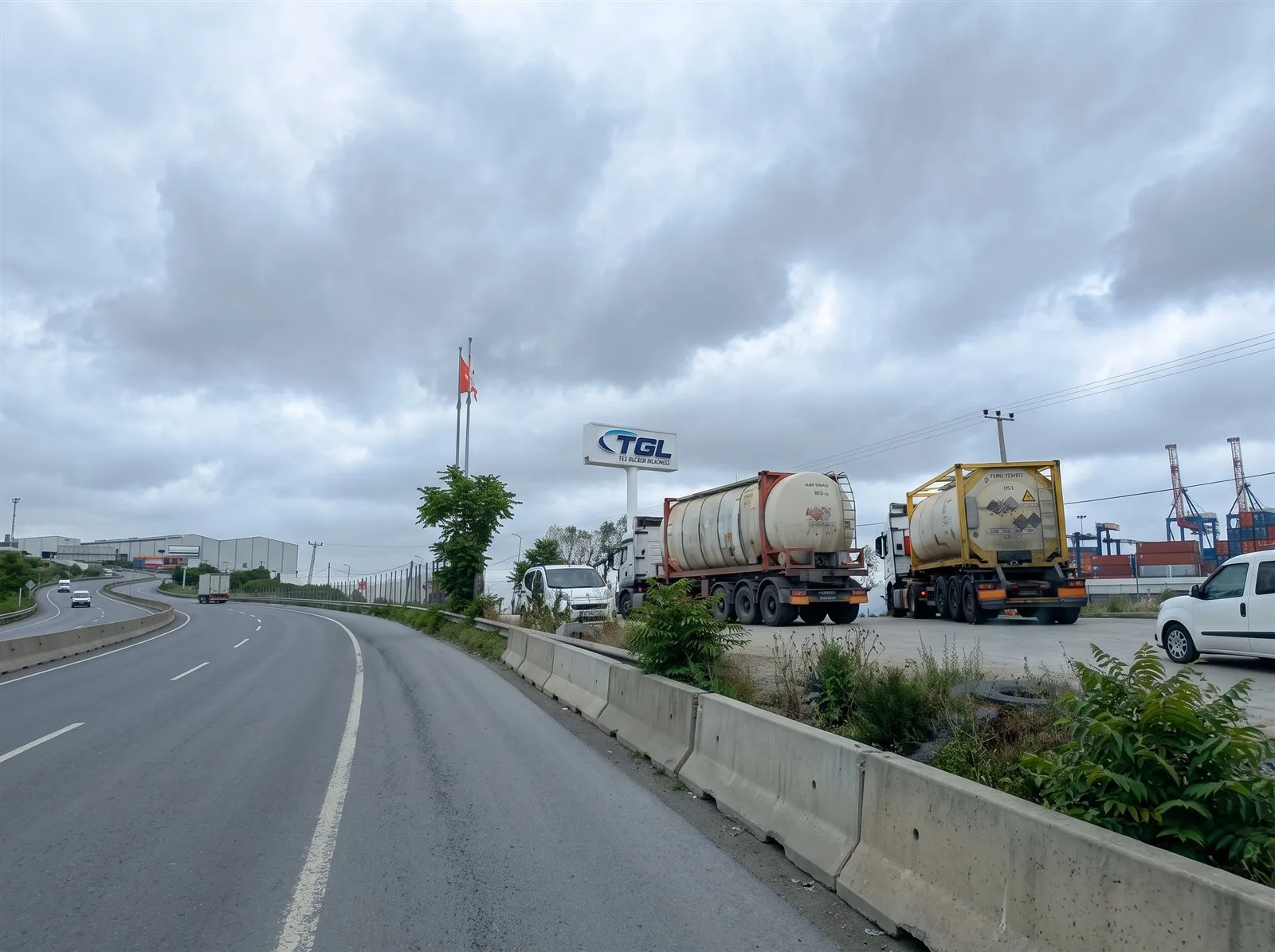 TGL BORU ÜZERİ IŞIKLI KUTU HARF TOTEM TABELA