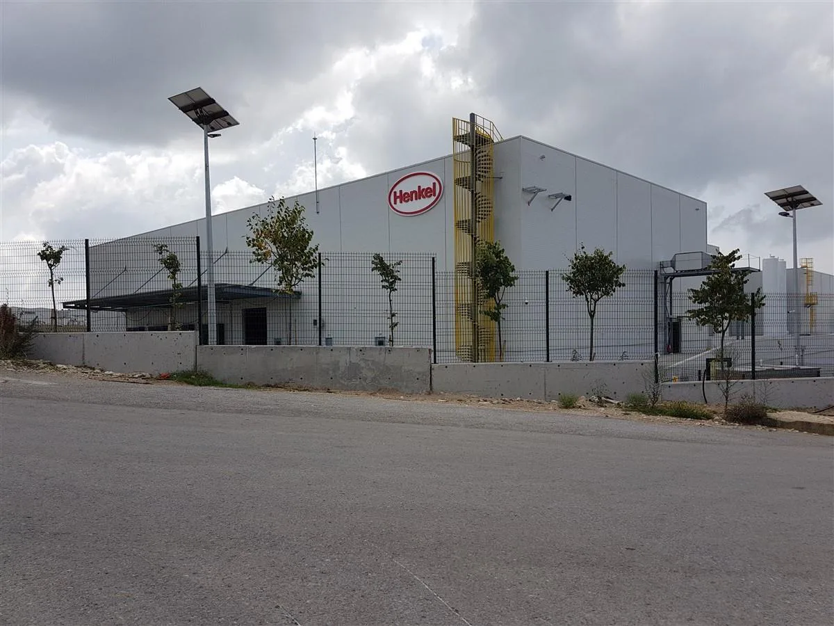 ALÜMİNYUM ZEMİN PLEKSİ IŞIKLI KUTU HARF