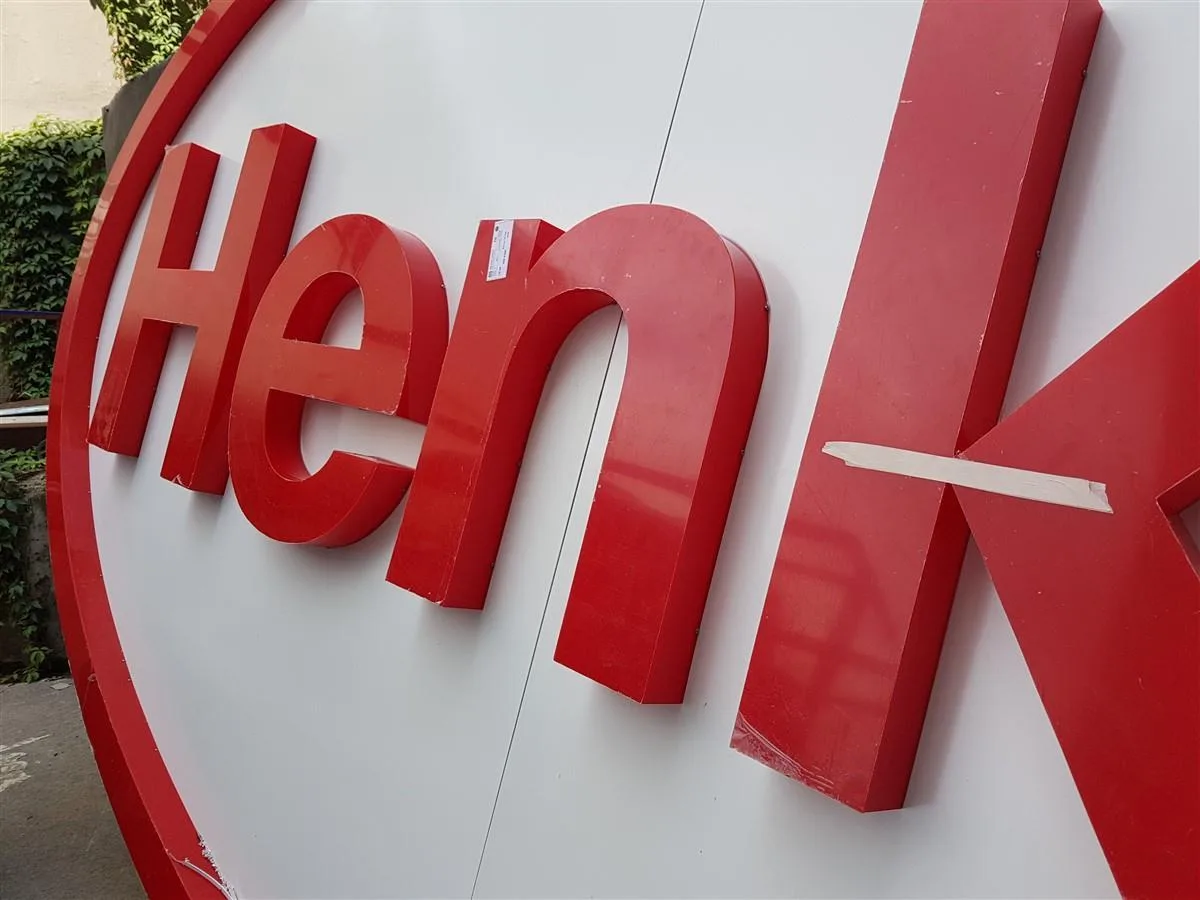 ALÜMİNYUM ZEMİN PLEKSİ IŞIKLI KUTU HARF
