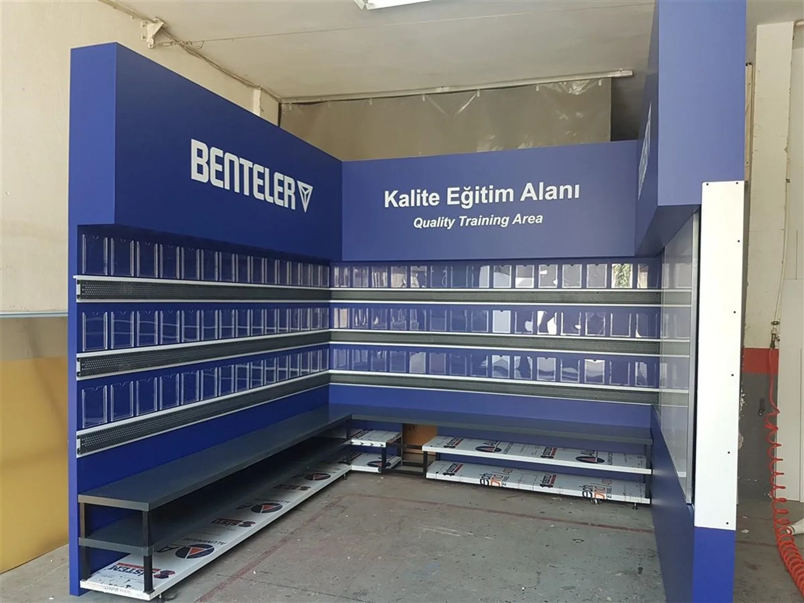 KALİTE VE KALİTE EĞİTİMİ KAYAR SİSTEM RAYLI PANO