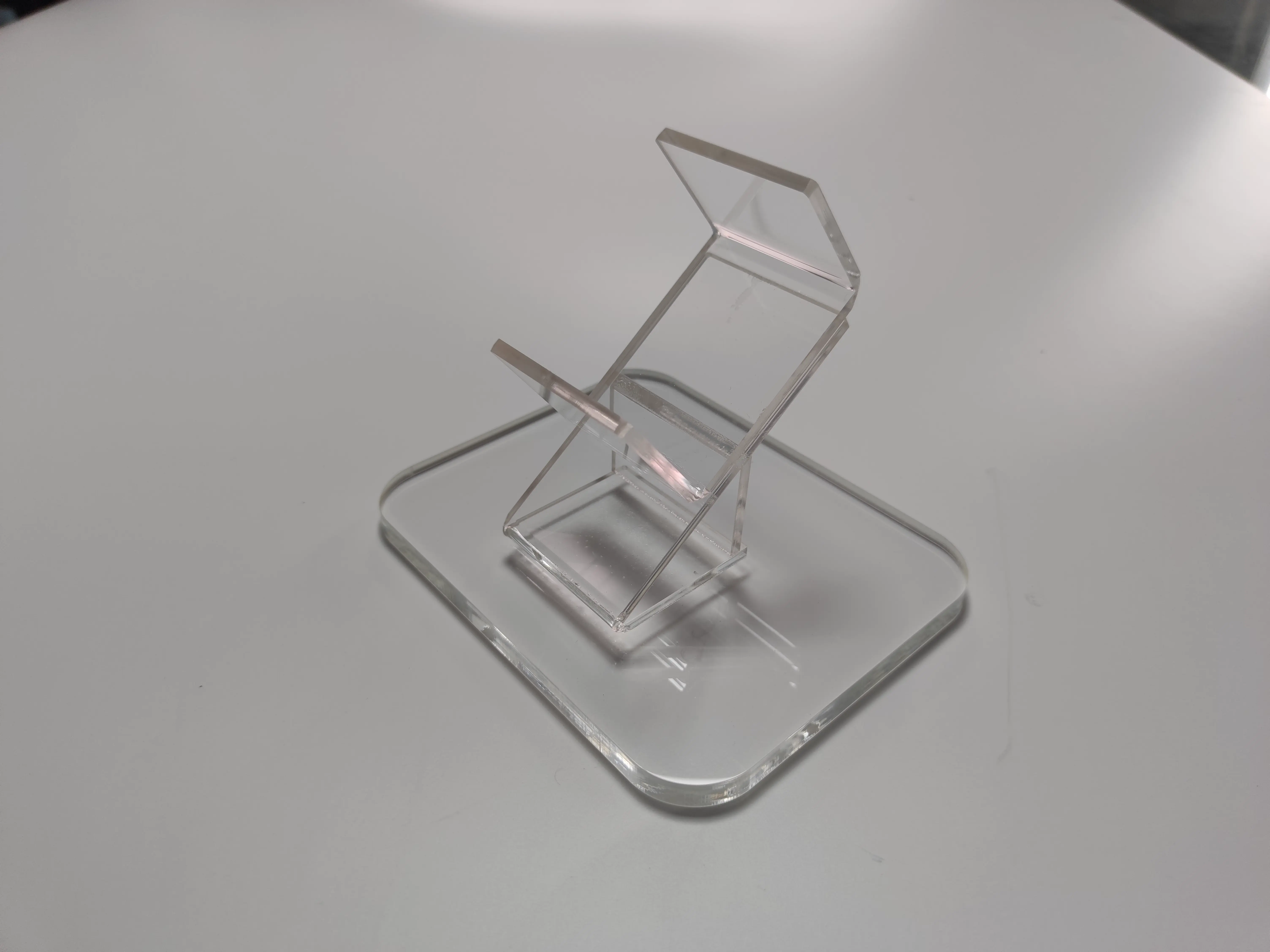 AKRİLİK (PLEKSİGLAS) TEŞHİR STANTLARI