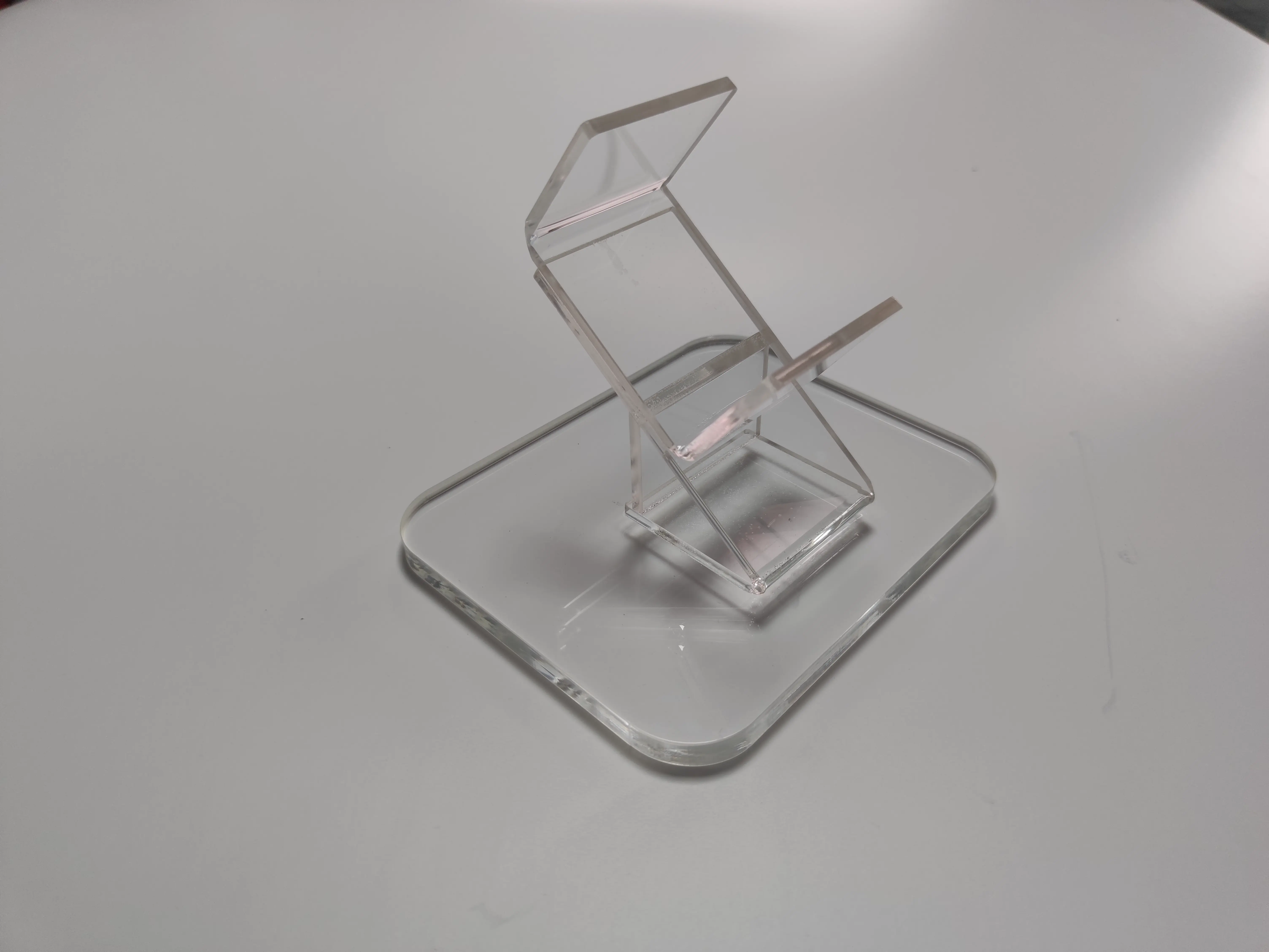 AKRİLİK (PLEKSİGLAS) TEŞHİR STANTLARI