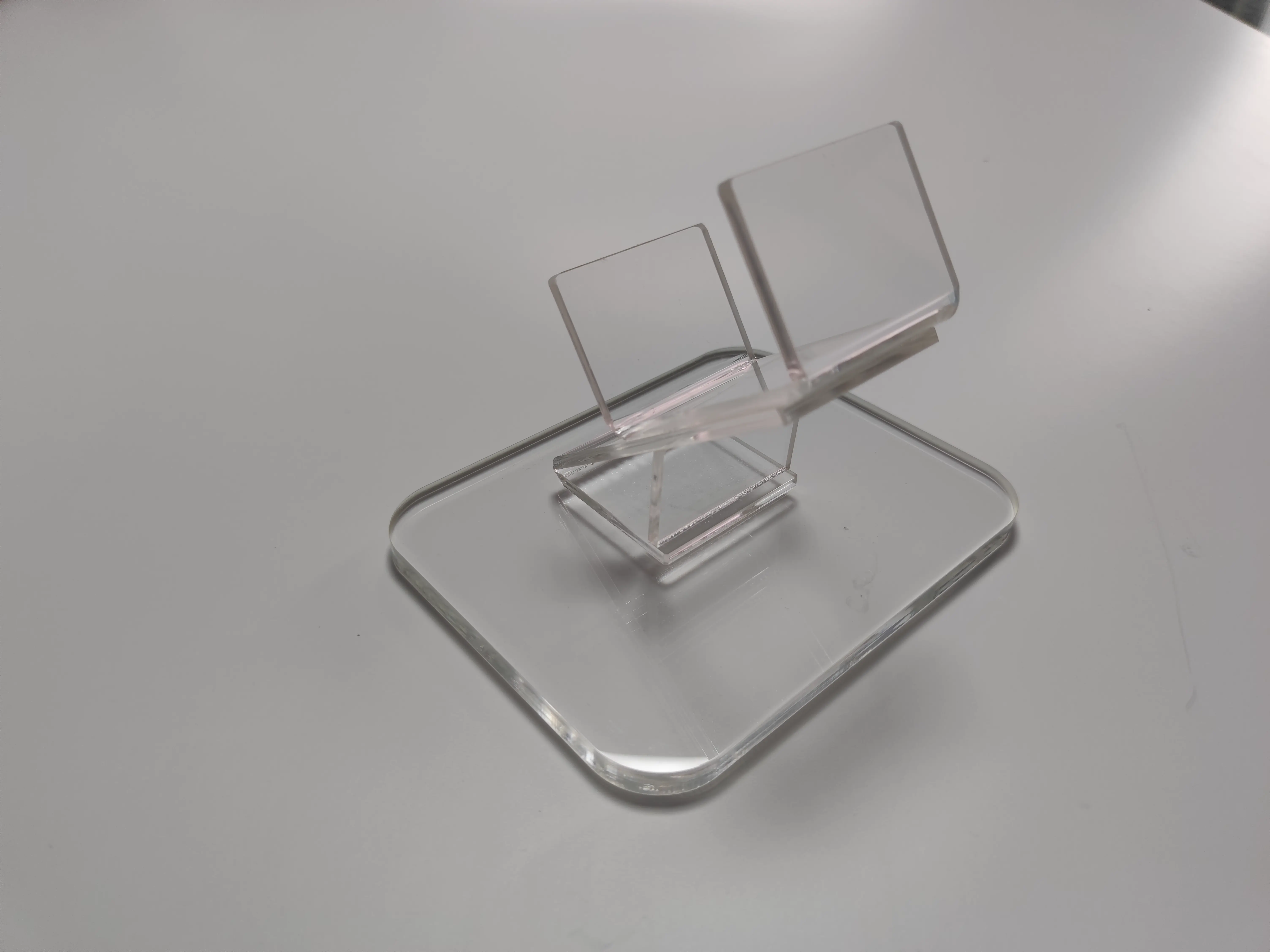 AKRİLİK (PLEKSİGLAS) TEŞHİR STANTLARI