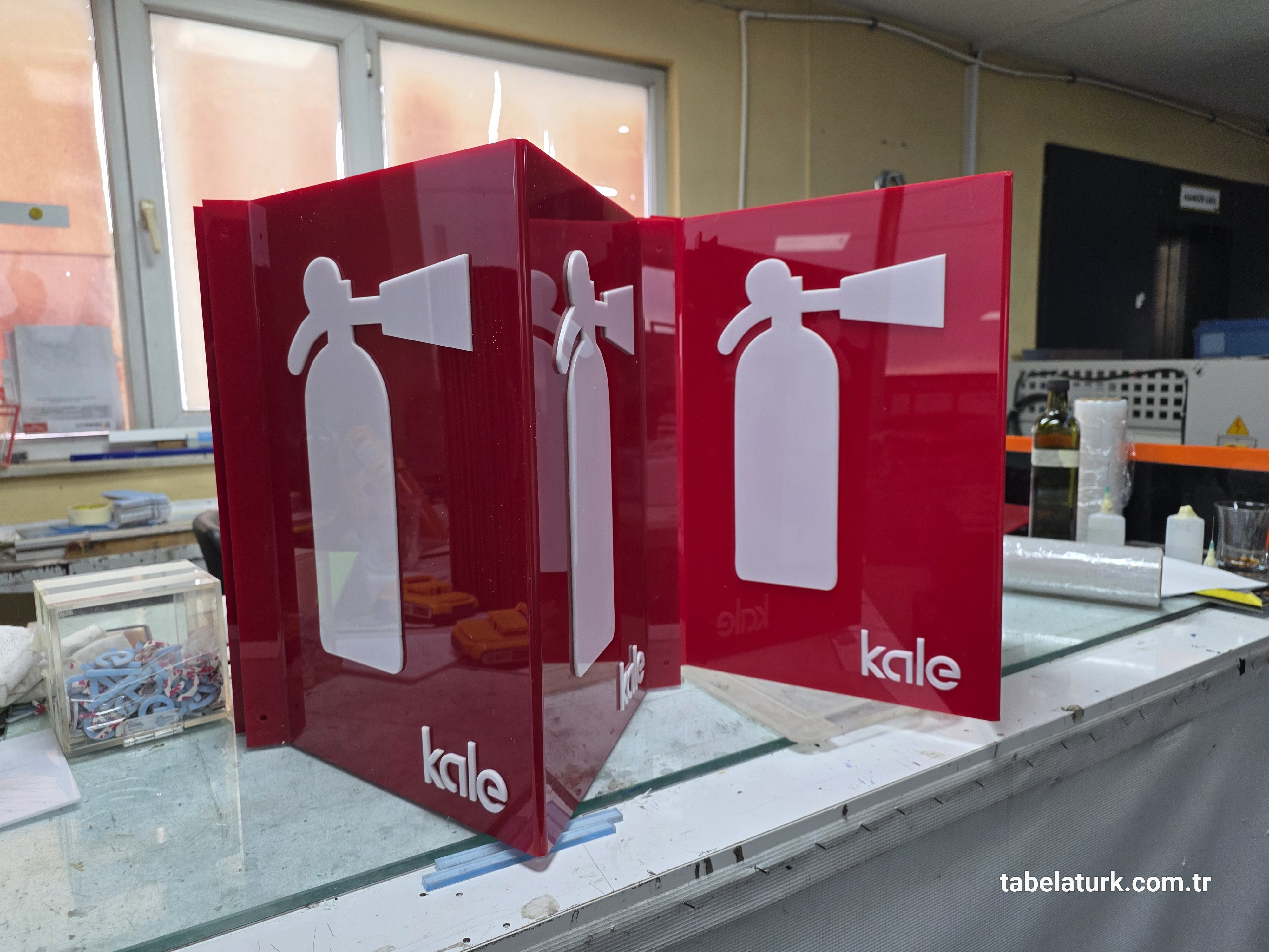 PLEKSI YANGÄ±N TÃ¼PÃ¼ LEVHASÄ± VE KABARTMA YANGÄ±N TÃ¼PÃ¼ TABELASÄ±