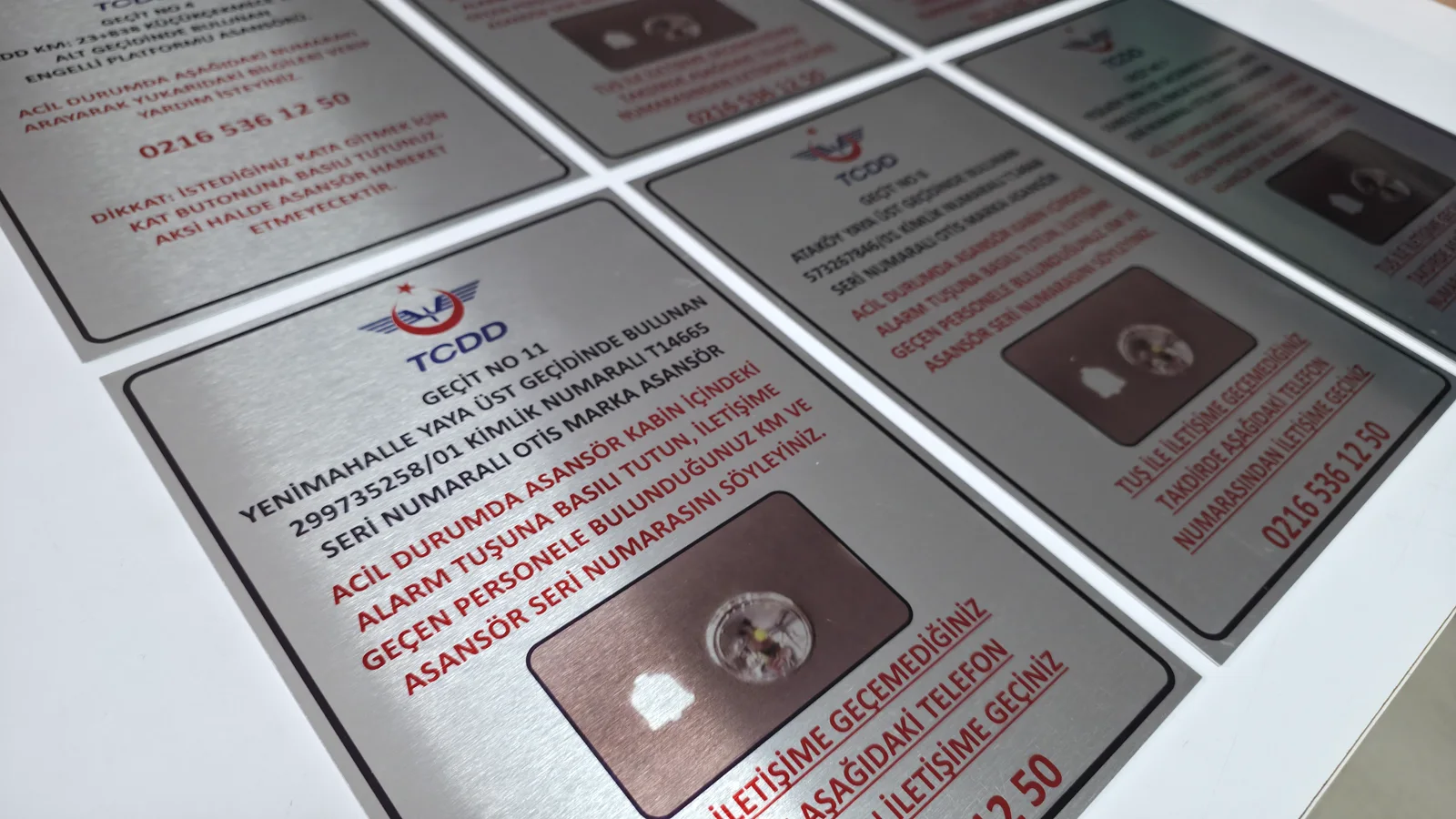 SÜBLİMASYON BASKILI METAL ASANSÖR VE ENDÜSTRİYEL TALİMAT ETİKETLERİ