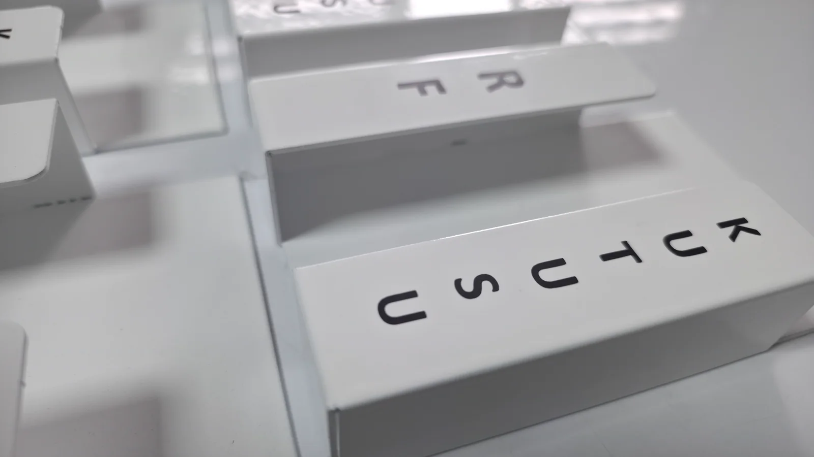 ALÜMİNYUM ÇOK AMAÇLI KART VE ETİKET KUTUSU
